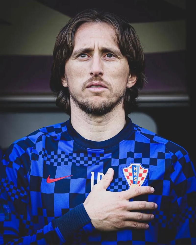 广东一夜3消息！杜锋或重返国家队，胡明轩遭围攻，徐杰沉冤得雪